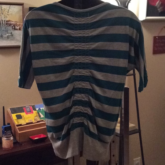 Maurices Striped Size M Top - Picture 2 of 5